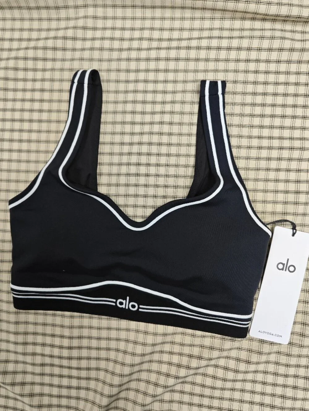Brand New Alo Yoga💥Airbrush Heart Throb Bra Athleisure SZ S/M 💕